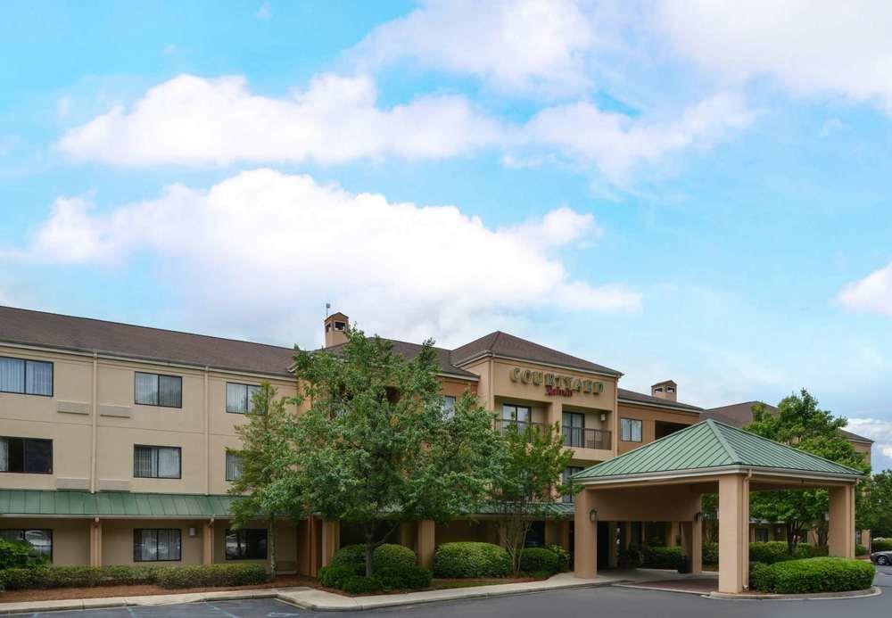 Courtyard By Marriott Columbia Northeast/Fort Jackson Area Екстериор снимка