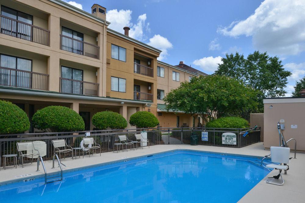 Courtyard By Marriott Columbia Northeast/Fort Jackson Area Екстериор снимка