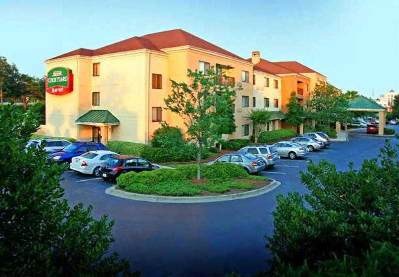 Courtyard By Marriott Columbia Northeast/Fort Jackson Area Екстериор снимка