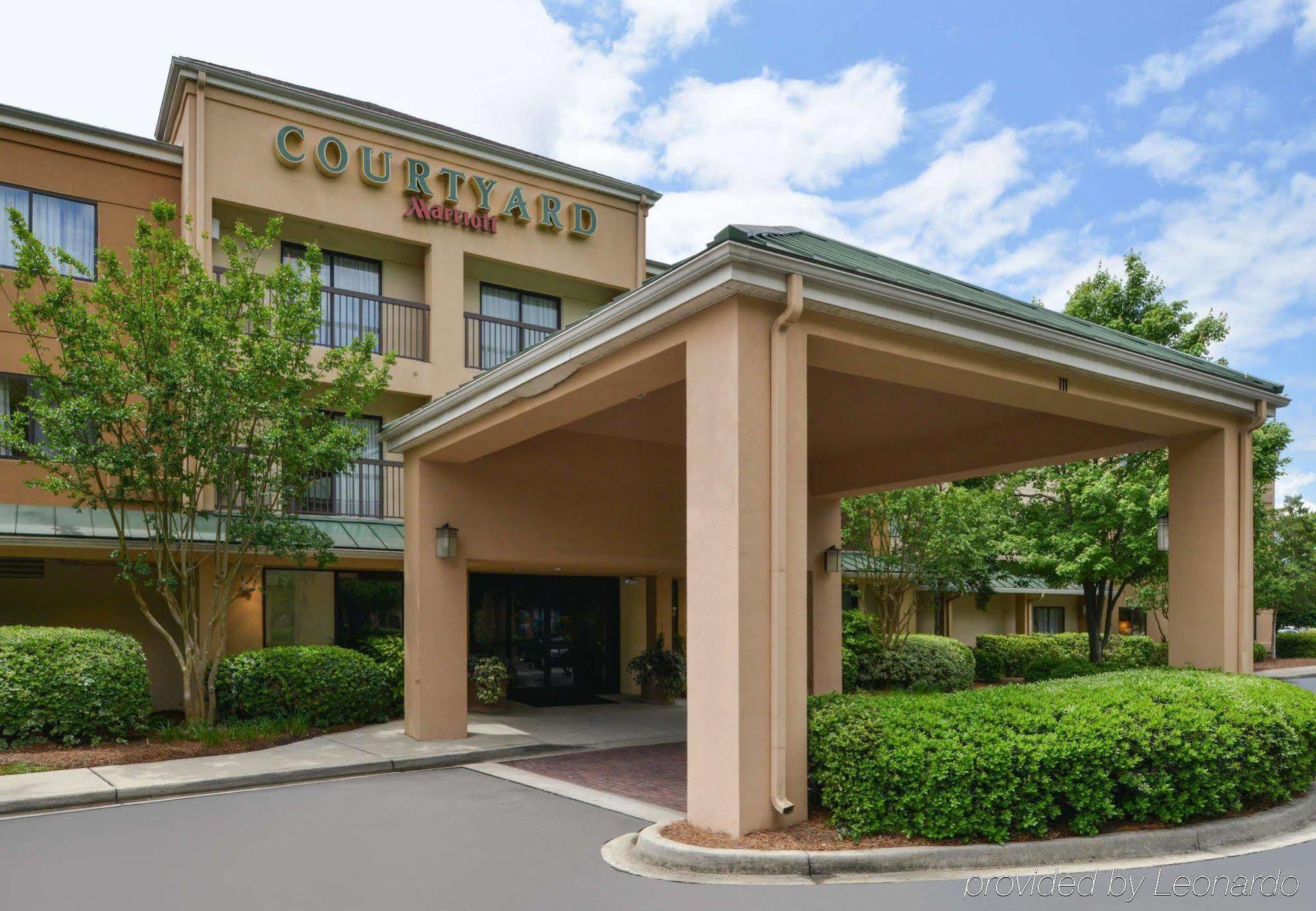 Courtyard By Marriott Columbia Northeast/Fort Jackson Area Екстериор снимка