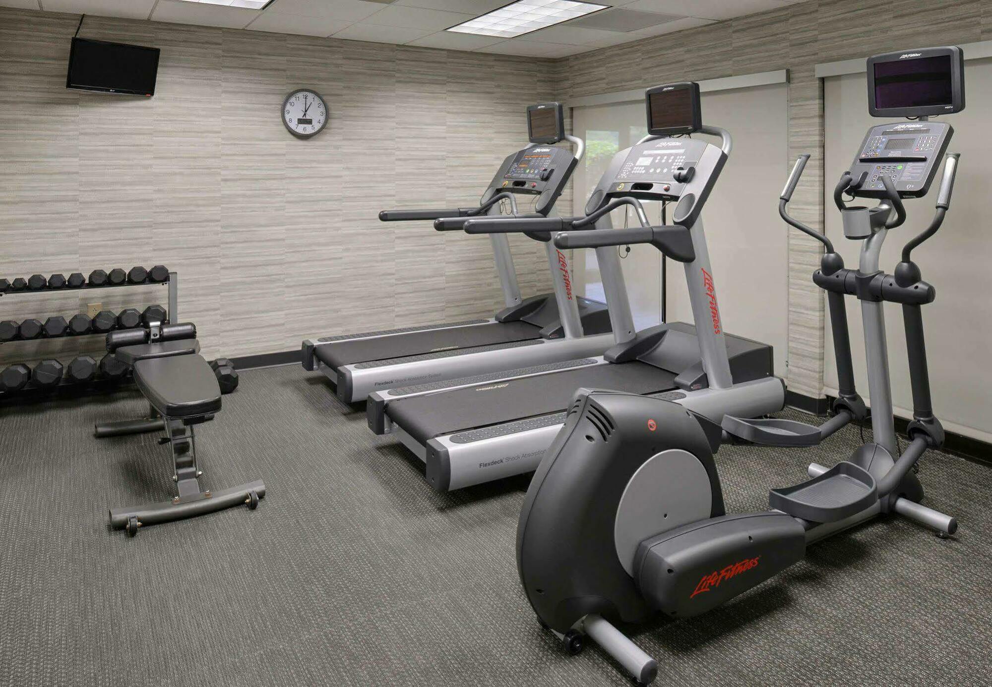 Courtyard By Marriott Columbia Northeast/Fort Jackson Area Екстериор снимка